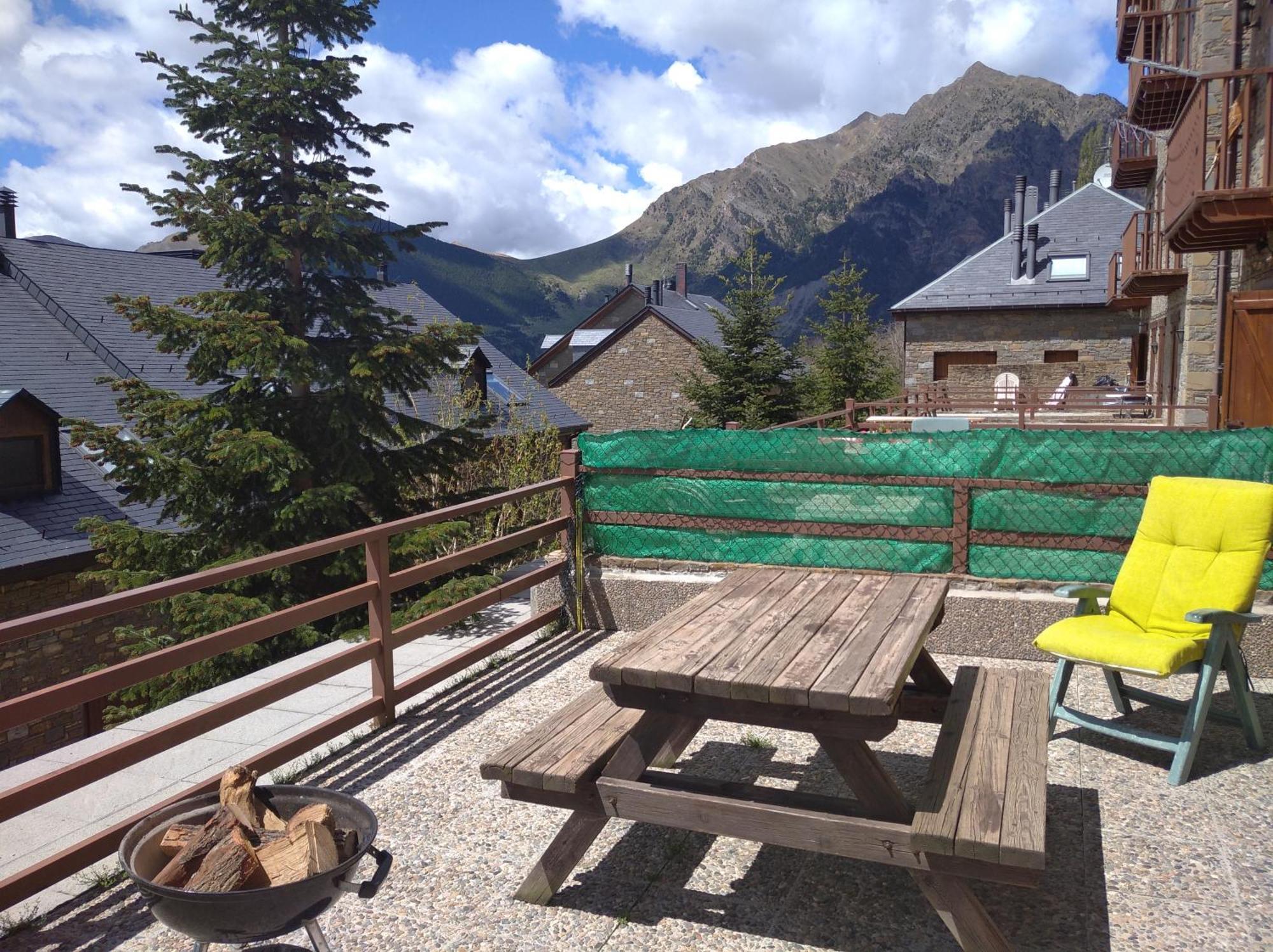 Apartamento Con Terraza Y Vistas Panoramicas En Tauell Eksteriør billede